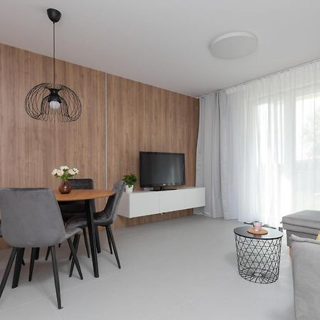 Nowe Bemowo Apartment By Renters Warschau Exterior foto