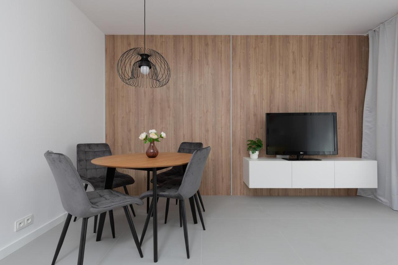 Nowe Bemowo Apartment By Renters Warschau Exterior foto