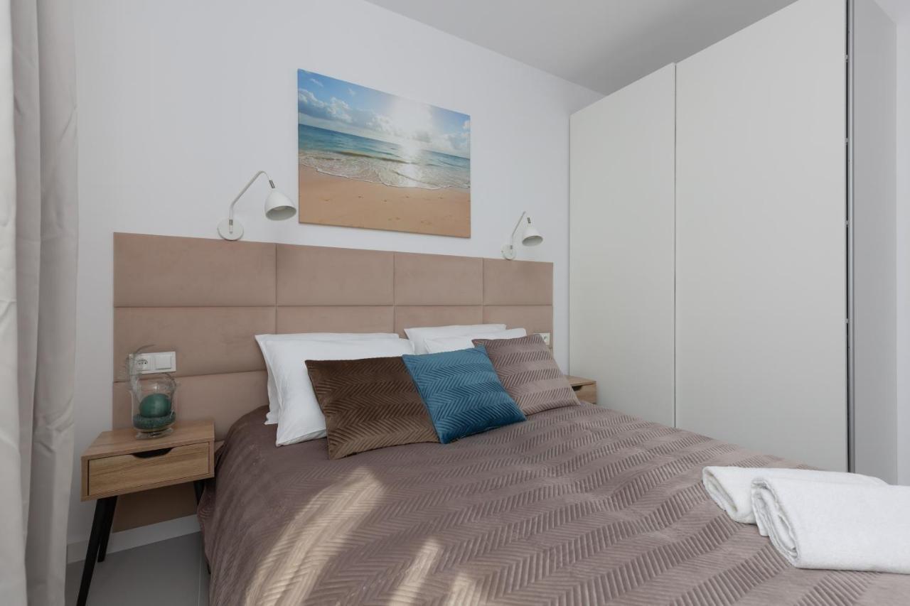 Nowe Bemowo Apartment By Renters Warschau Exterior foto