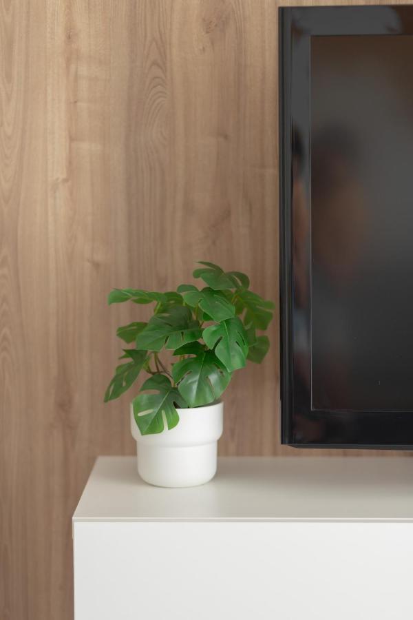 Nowe Bemowo Apartment By Renters Warschau Exterior foto
